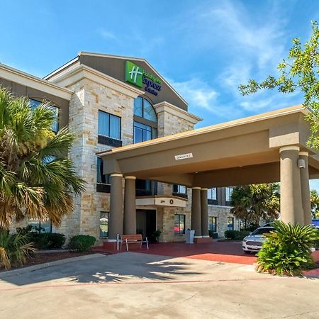 Holiday Inn Express And Suites Beeville By Ihg Esterno foto