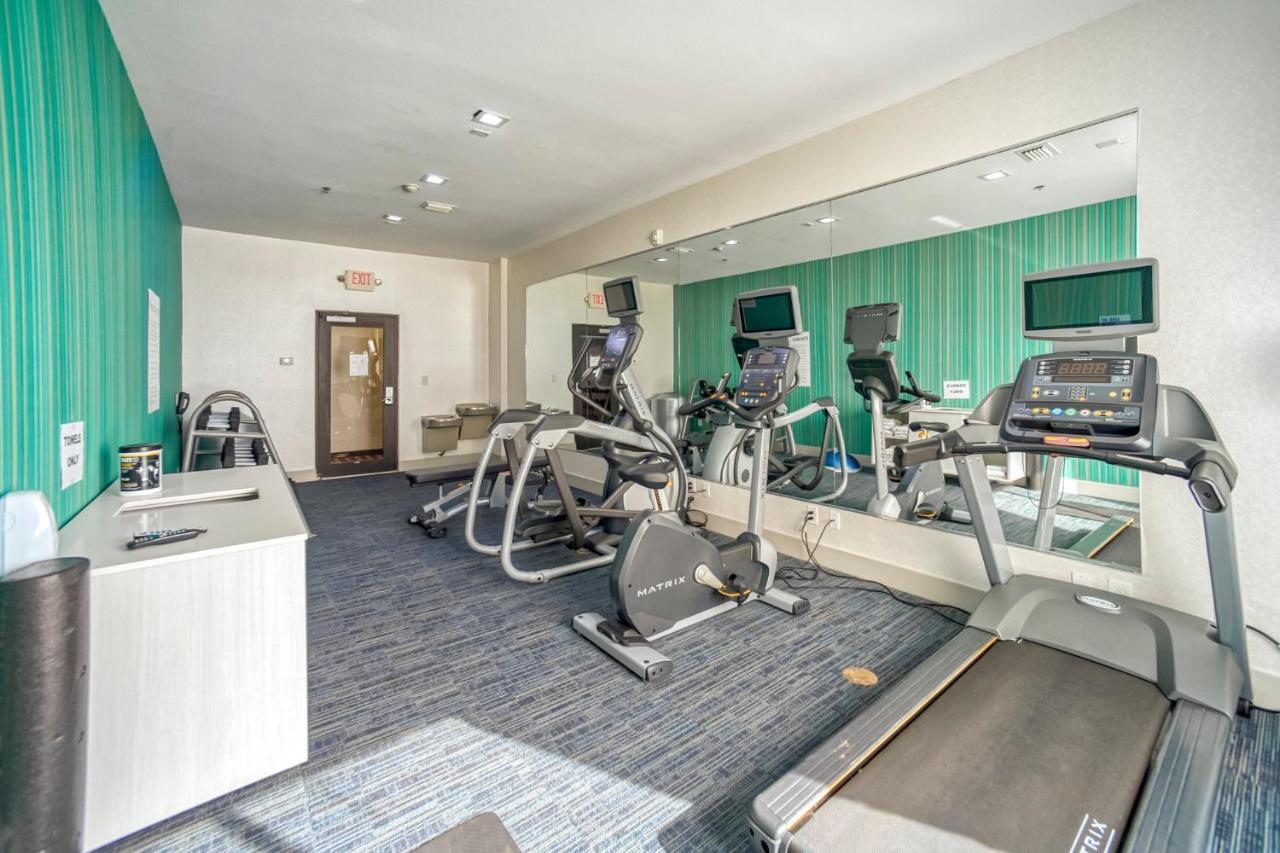Holiday Inn Express And Suites Beeville By Ihg Esterno foto